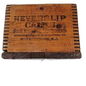 Neverslip Calks Dovetail Box Antique Vintage